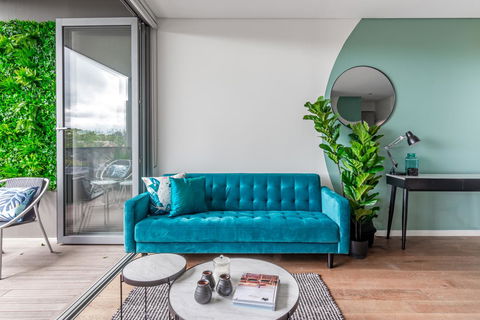 Large Light Luxe 3BDR 2BA Free Parking - Walk To Sydney Uni And RPA - Accommodation Redcliffe 3