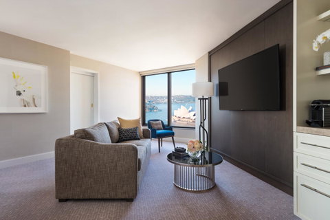 Four Seasons Hotel Sydney - Accommodation Redcliffe 1