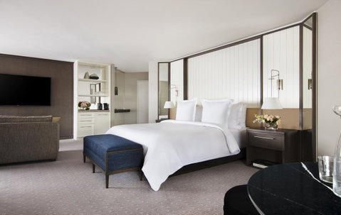 Four Seasons Hotel Sydney - Accommodation Redcliffe 2