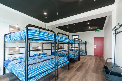 Mad Monkey Hostel Coogee Beach - Accommodation Redcliffe 30