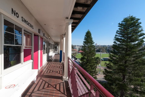 Mad Monkey Hostel Coogee Beach - Accommodation Redcliffe 35