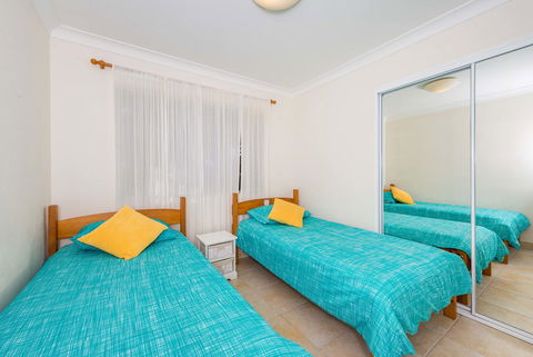 Ronald Avenue 1/65 - Shoal Bay - Accommodation Redcliffe 8