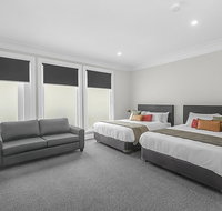 Horse and Jockey Hotel - Accommodation Redcliffe
