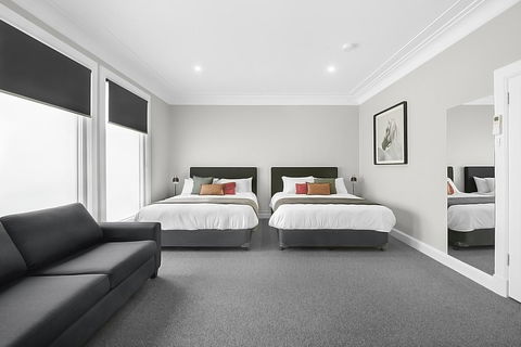 Horse And Jockey Hotel Homebush - Accommodation Redcliffe 1