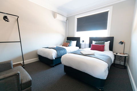 Horse And Jockey Hotel Homebush - Accommodation Redcliffe 7