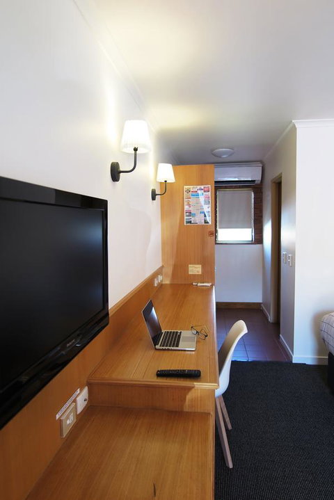 Summerhill Motor Inn - Accommodation Redcliffe 11