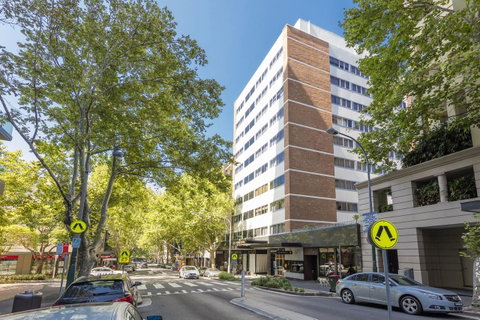 Macleay Hotel - Accommodation Redcliffe 1