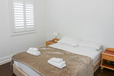 Glasgow Arms Hotel Ultimo - Accommodation Redcliffe 11