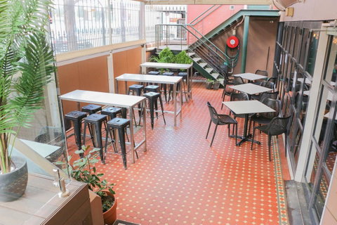 Glasgow Arms Hotel Ultimo - Accommodation Redcliffe 25