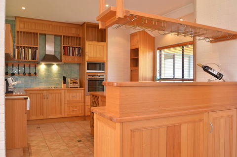JE Guesthouse, Central To All The Hunter Valley Has To Offer - Accommodation Redcliffe 11