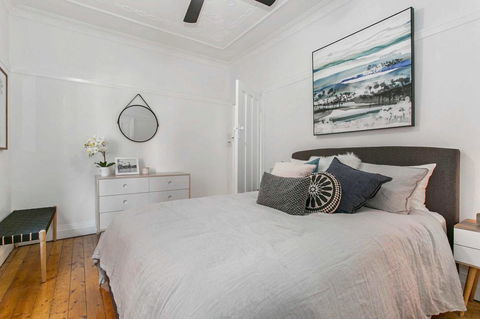 Seaspray - Manly Beach Apartment Close To The Sand - Accommodation Redcliffe 1