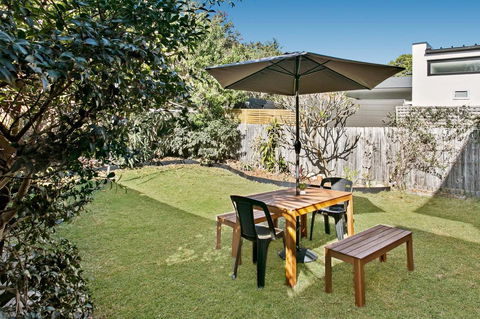 Seaspray - Manly Beach Apartment Close To The Sand - Accommodation Redcliffe 3