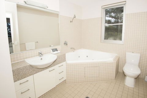 Grandview Apartments - Accommodation Redcliffe 37