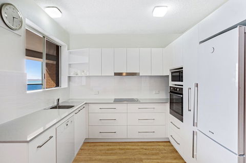 Victoria Parade, Kiah, Unit 10, 53 - Accommodation Redcliffe 5