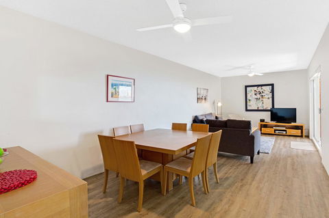 Victoria Parade, Kiah, Unit 10, 53 - Accommodation Redcliffe 6