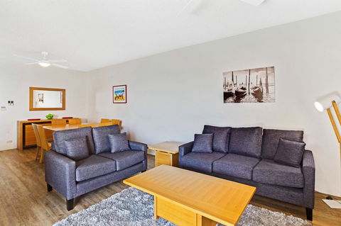 Victoria Parade, Kiah, Unit 10, 53 - Accommodation Redcliffe 3