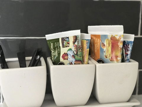 Woollahra Gem, Spectacular Views And Garden Paradise - Accommodation Redcliffe 13