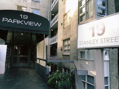 Woollahra Gem, Spectacular Views And Garden Paradise - Accommodation Redcliffe 5