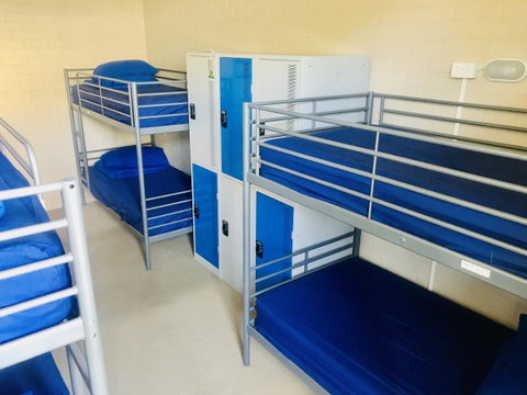 Newtown Backpackers - Accommodation Redcliffe 10