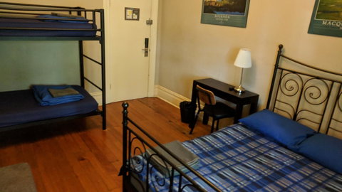 Newtown Backpackers - Accommodation Redcliffe 24