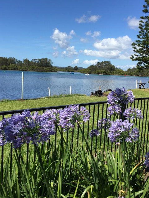 Swan Bay Hideaway - Accommodation Redcliffe 5