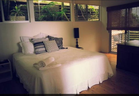 Swan Bay Hideaway - Accommodation Redcliffe 3