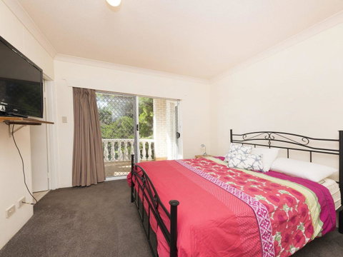 2 The Breckenridge - Accommodation Redcliffe 3