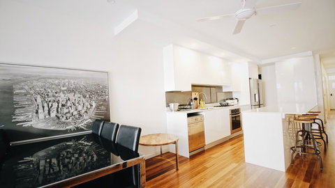 Cozy 5 Bed House In Sydney - Accommodation Redcliffe 5