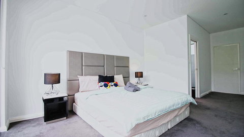 Cozy 5 Bed House In Sydney - Accommodation Redcliffe 1