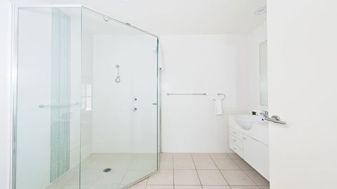 Pacific Blue, Salamander Bay - Accommodation Redcliffe 17