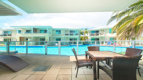 Pacific Blue, Salamander Bay - Accommodation Redcliffe 11
