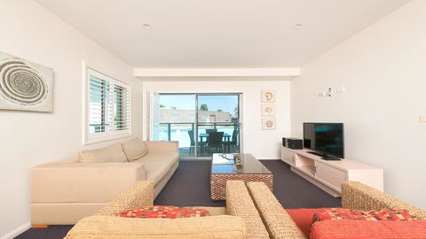 Pacific Blue, Salamander Bay - Accommodation Redcliffe 34