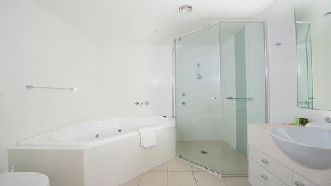 Pacific Blue, Salamander Bay - Accommodation Redcliffe 8