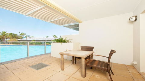 Pacific Blue, Salamander Bay - Accommodation Redcliffe 38