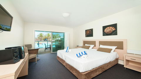 Pacific Blue, Salamander Bay - Accommodation Redcliffe 43