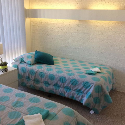 Como Lodge - Accommodation Redcliffe 2