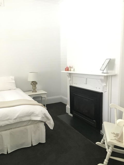 99 Hill Street Apartments - Accommodation Redcliffe 3