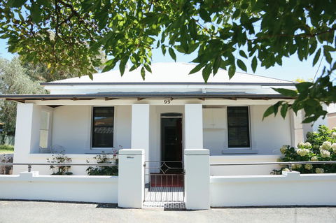 99 Hill Street Apartments - Accommodation Redcliffe 0
