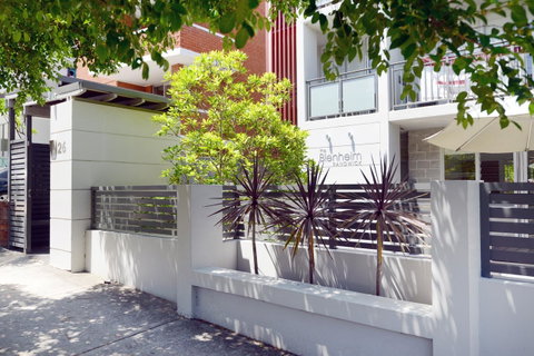 The Blenheim - Accommodation Redcliffe 8