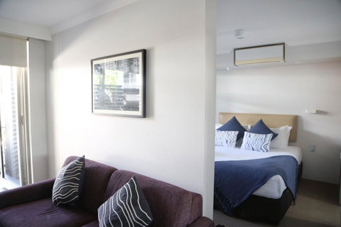The Blenheim - Accommodation Redcliffe 5