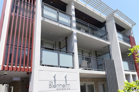 The Blenheim - Accommodation Redcliffe 13