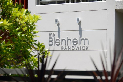 The Blenheim - Accommodation Redcliffe 11