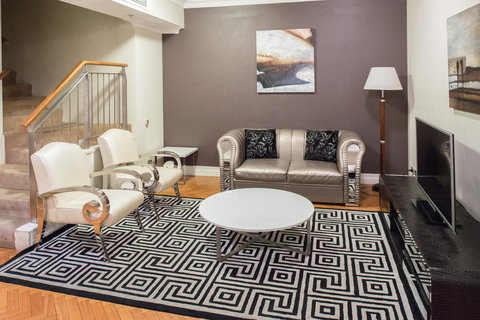 Seasons Harbour Plaza - Accommodation Redcliffe 17