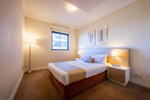 Seasons Harbour Plaza - Accommodation Redcliffe 32