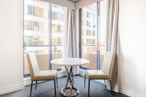 Seasons Harbour Plaza - Accommodation Redcliffe 1