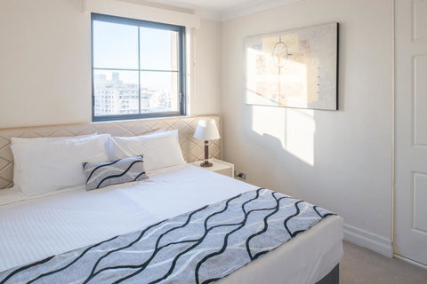 Seasons Harbour Plaza - Accommodation Redcliffe 7