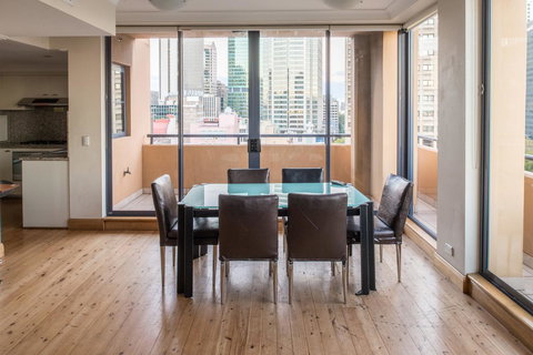 Seasons Harbour Plaza - Accommodation Redcliffe 12