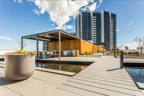 Brand New 3 Bedrooms Apt With Waterfront View - Accommodation Redcliffe 4