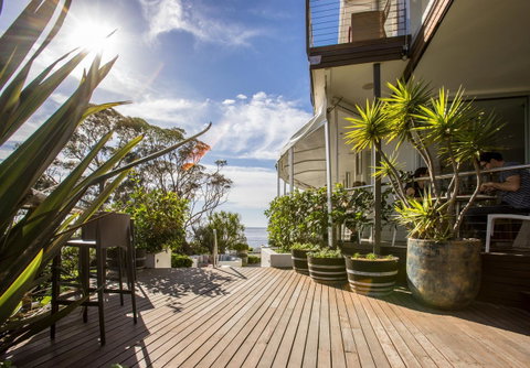 Bannisters By The Sea Mollymook - Accommodation Redcliffe 3
