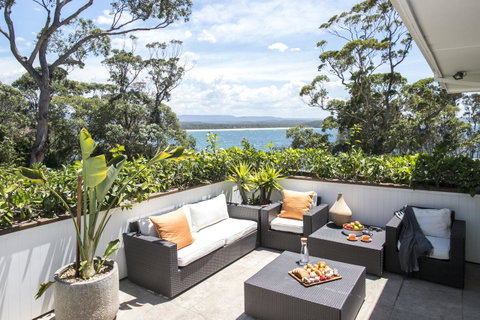 Bannisters By The Sea Mollymook - Accommodation Redcliffe 11